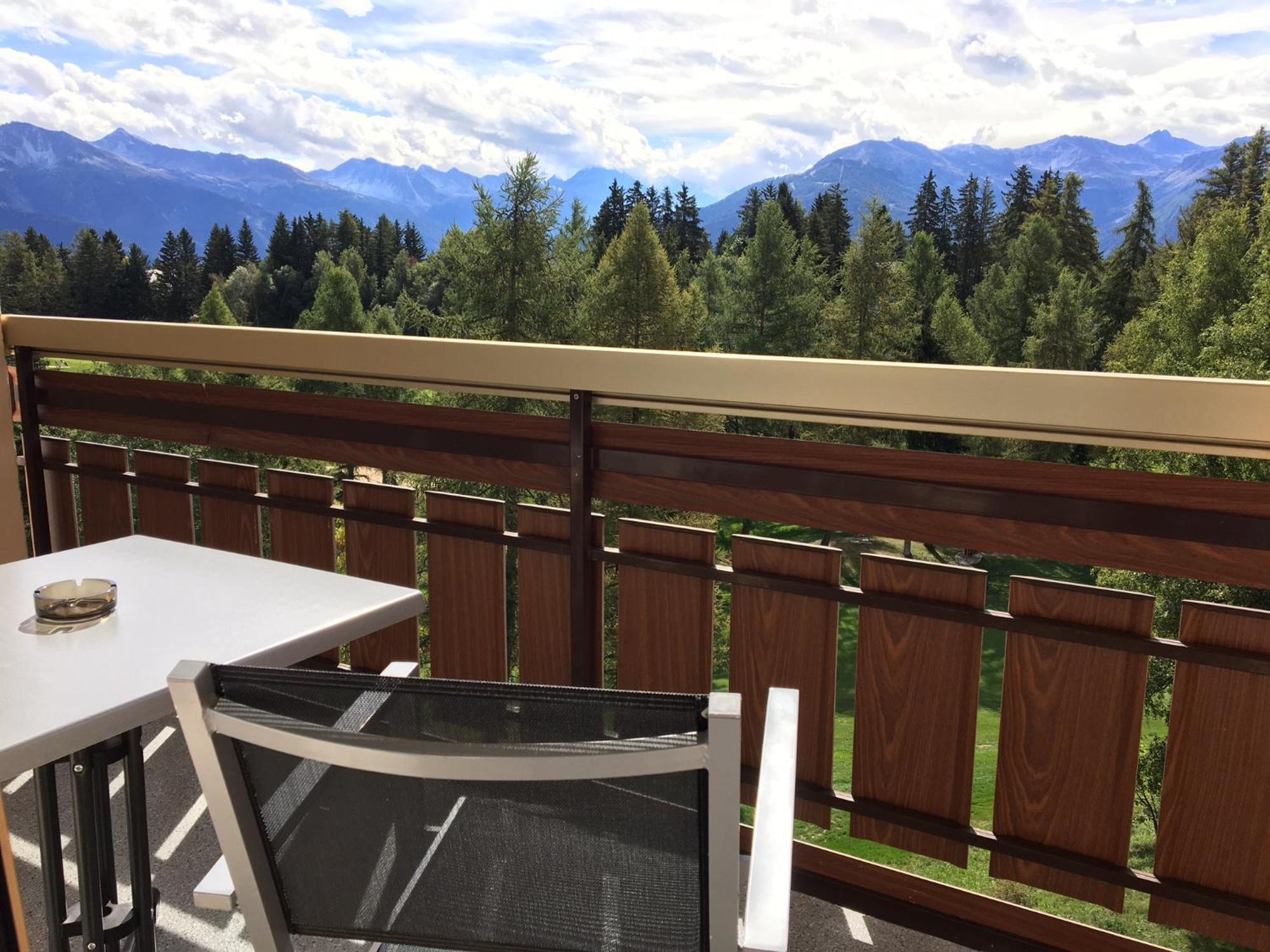 Hotel Belmont Crans-Montana Exteriör bild